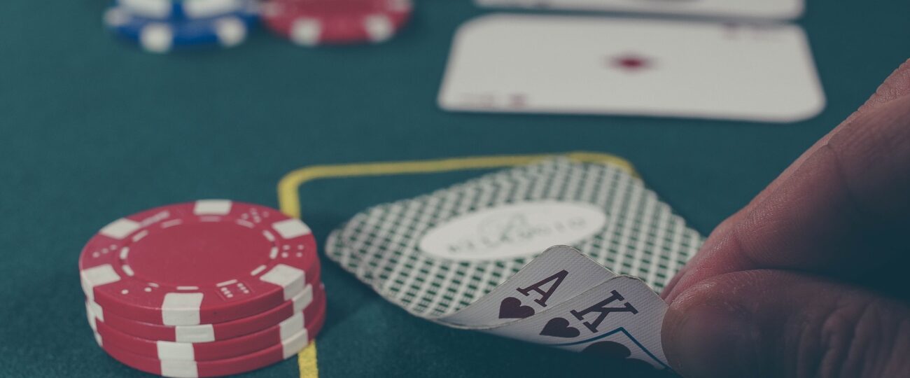 Hur Spelar man Poker som Nybörjare? [Nybörjarguide]